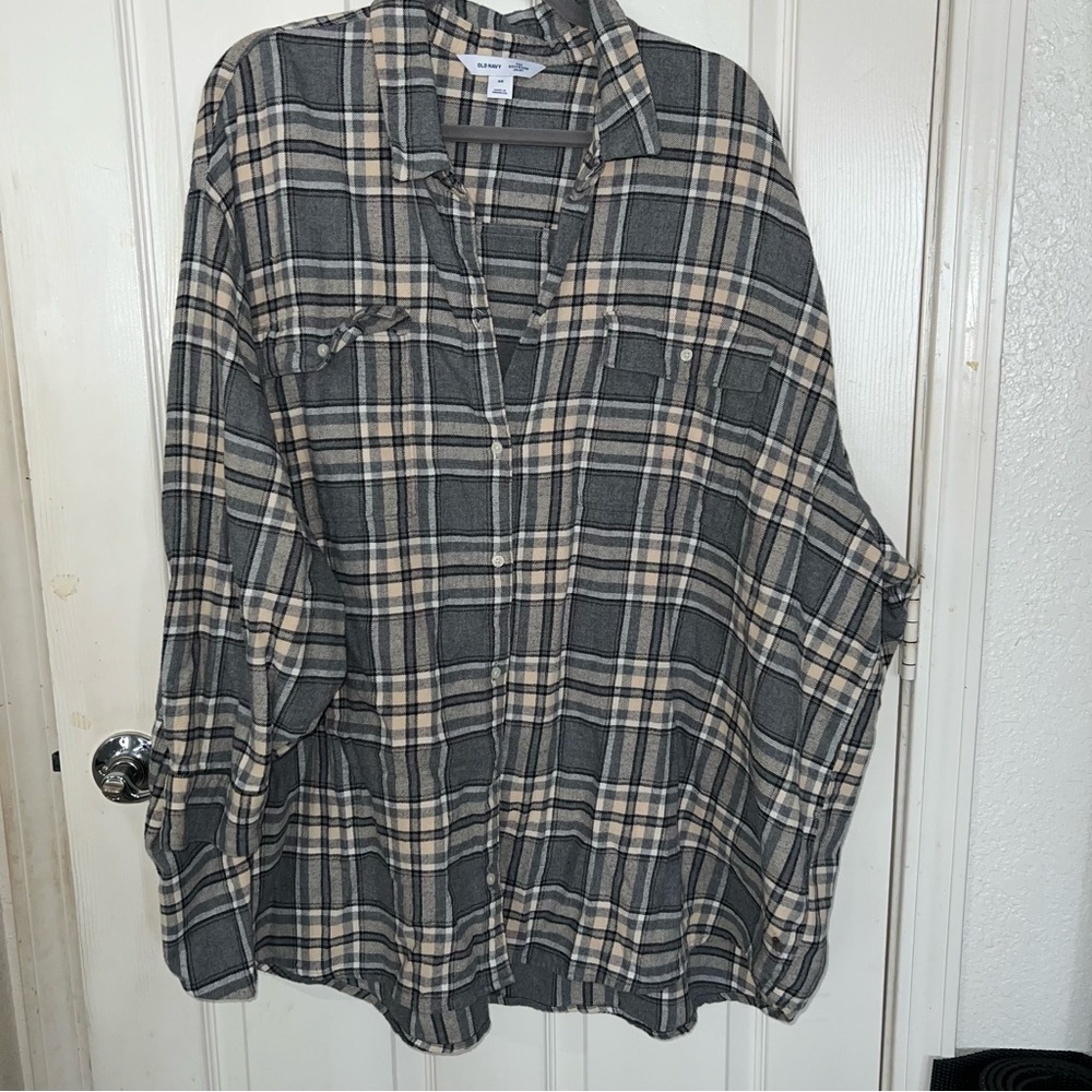 Old navy flannel (the boyfriend shirt style) over sized very warm and comfy